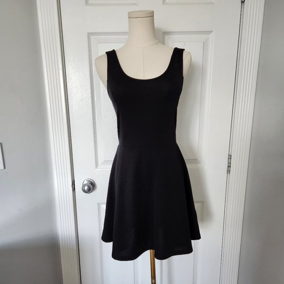 Black Divided by H&M Ribbed Mini Dress Size 10 - Picture 1 of 4